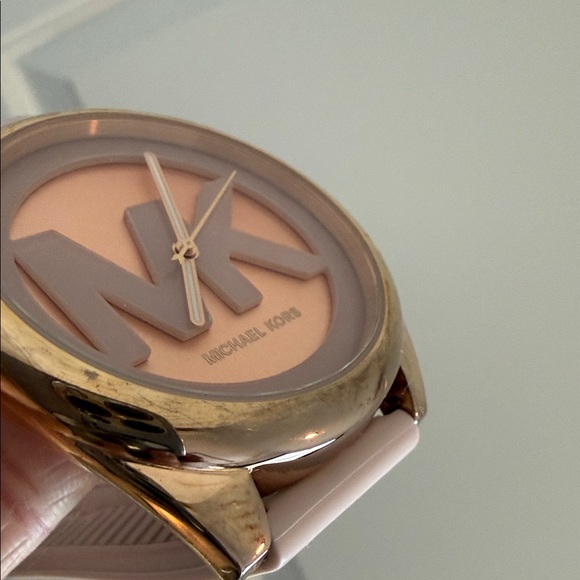 Michael Kors Women's Janelle Rose Gold-Tone Stainless Steel Watch MK7139 - Picture 5 of 9